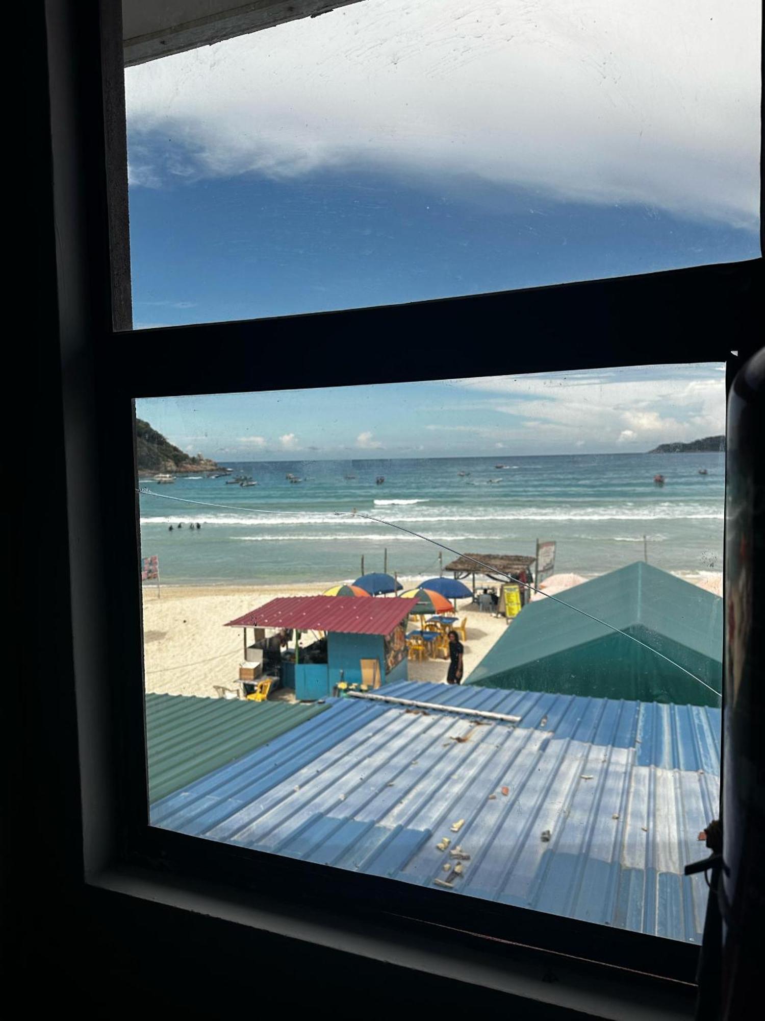 The Room Perhentian - Long Beach カンポン・クアラ・ベシュット エクステリア 写真